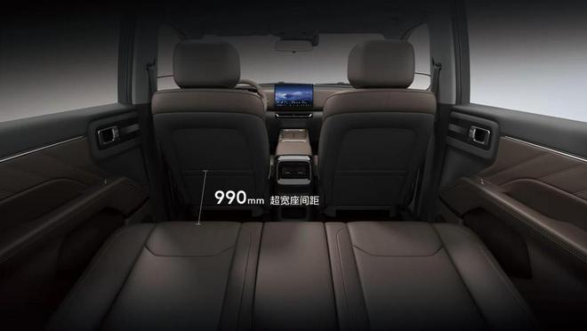 展强星光560实力演绎「硬」空间澳门新葡京网页坐得宽、装得下、拓(图7)